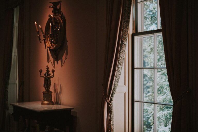 How to Incorporate Vintage Elements into Your Home Design